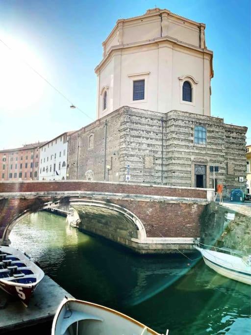 La Venezia'S Studio Flat Livorno Exterior photo