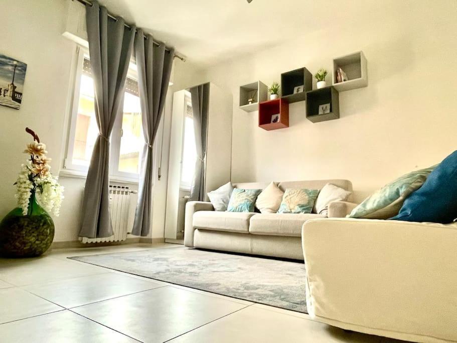 La Venezia'S Studio Flat Livorno Exterior photo